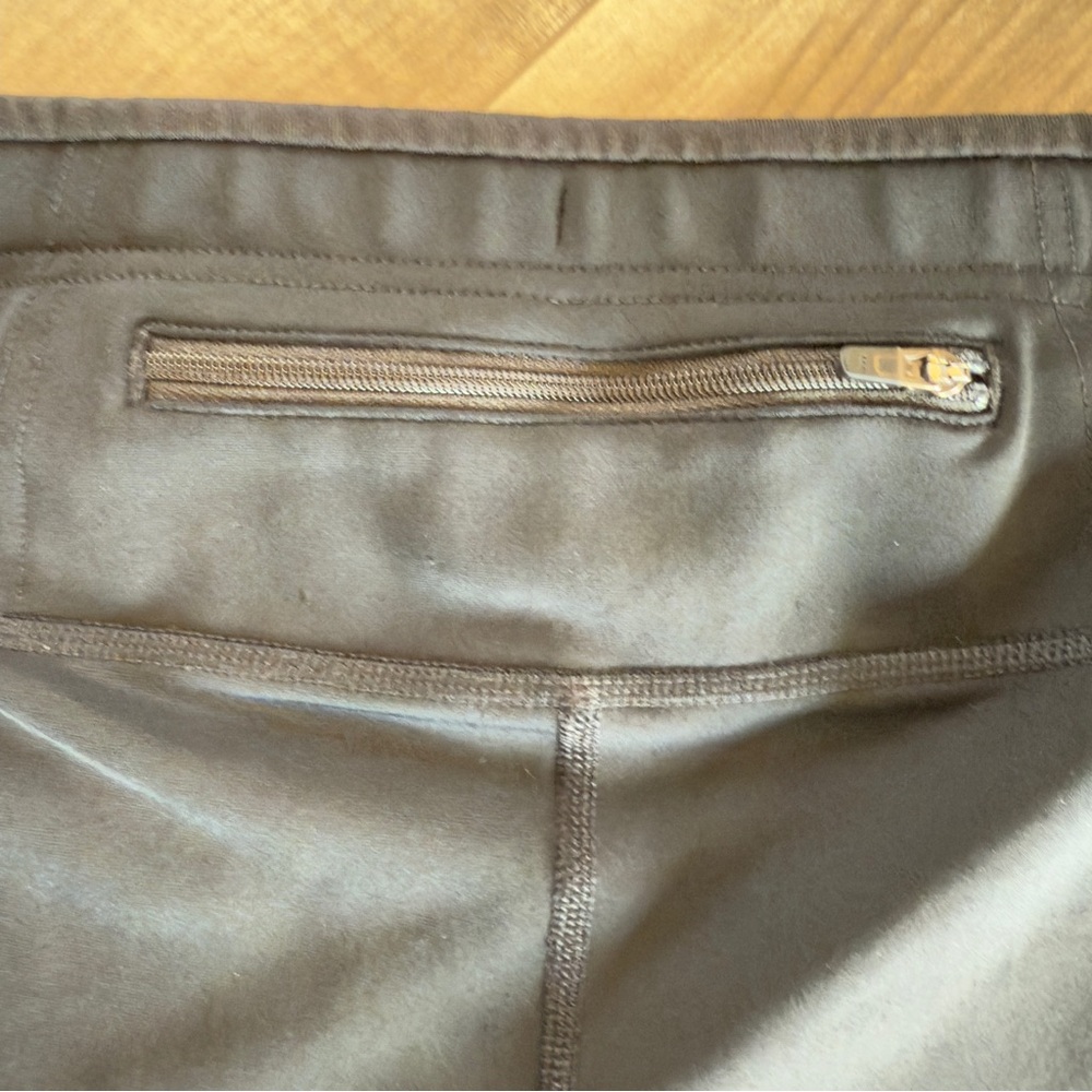 The North Face black lined Capri leggings size XL - Picture 8 of 8
